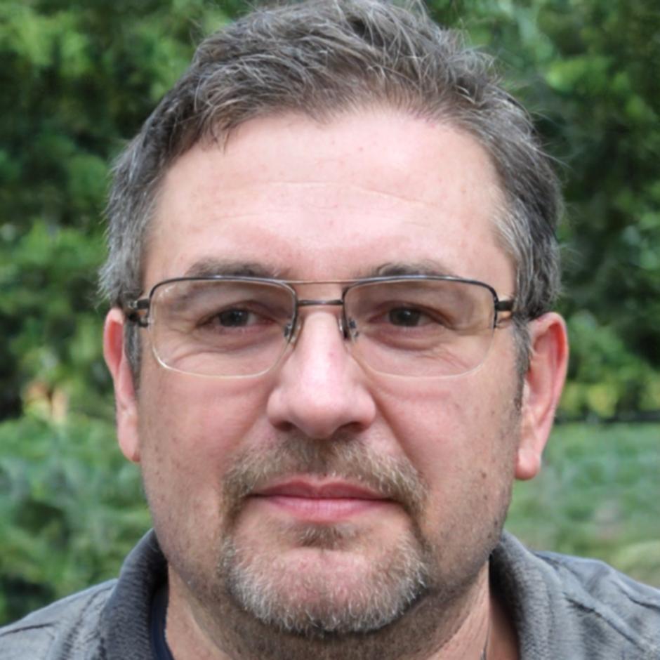 Portret Dr. Aleksandra Kowalczyka - kierownika programów rozwojowych